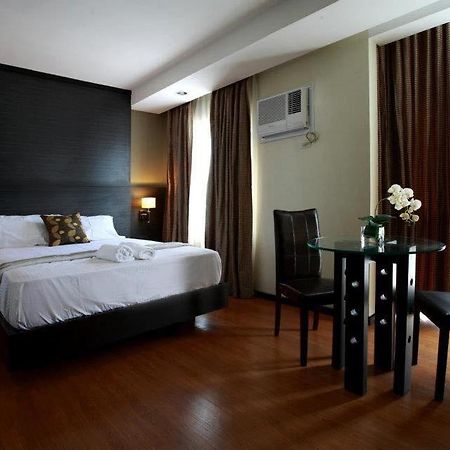 Makati Boutique Hotel Near Naia Airport Terminal 3 Edsa Pasay Cbd Макати Экстерьер фото