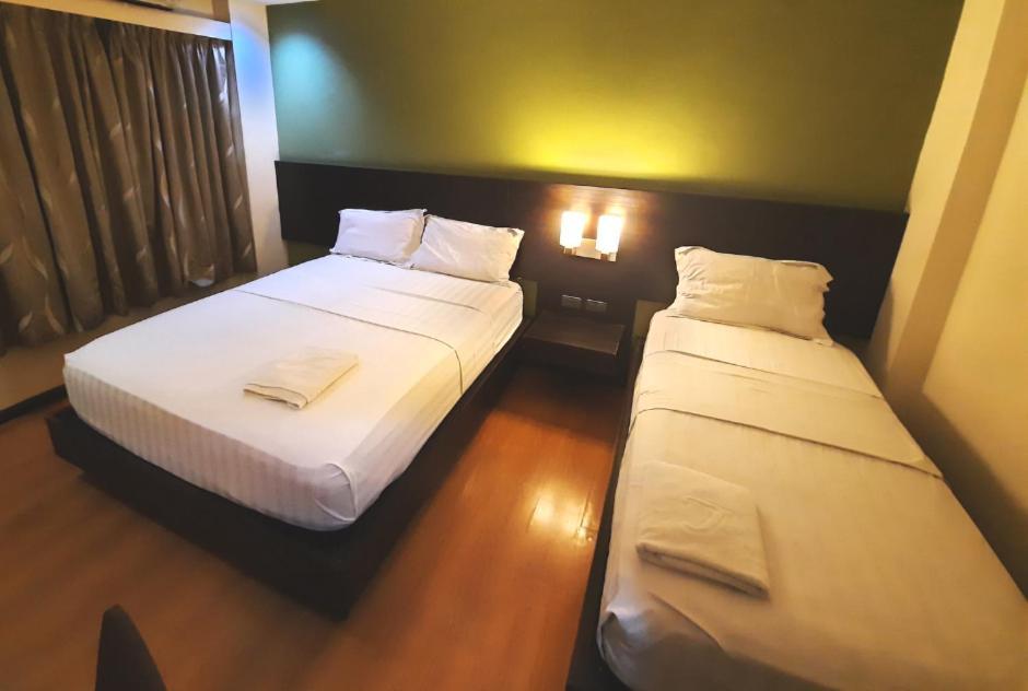 Makati Boutique Hotel Near Naia Airport Terminal 3 Edsa Pasay Cbd Макати Экстерьер фото